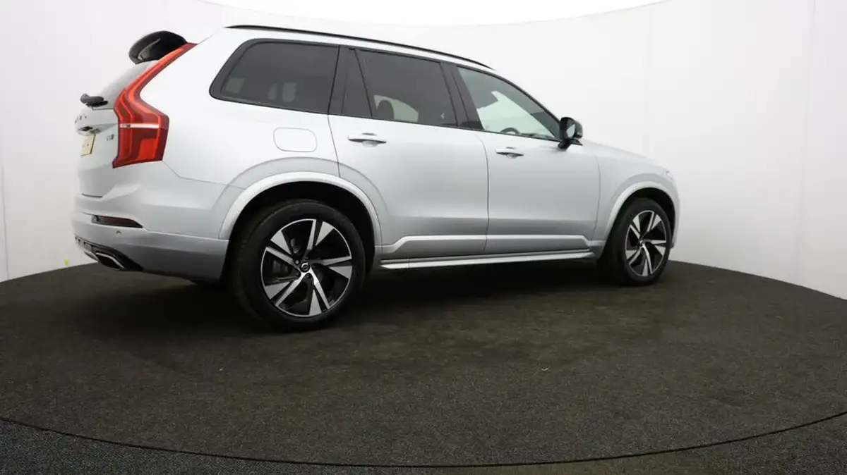 2021-volvo-xc90-20td-b5-r-design-big-25