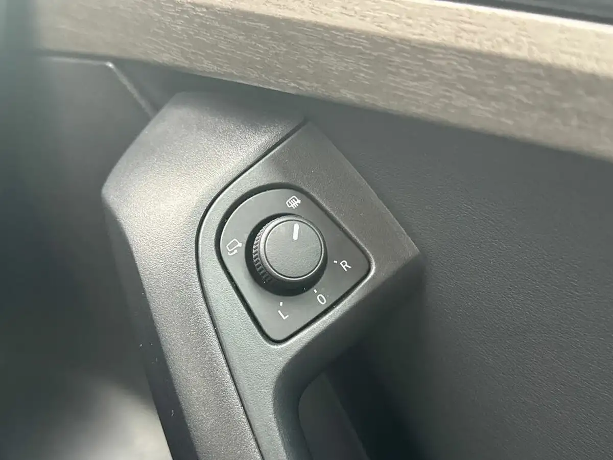 2024-seat-ateca-15-ecotsi-xperience-dsg-big-25