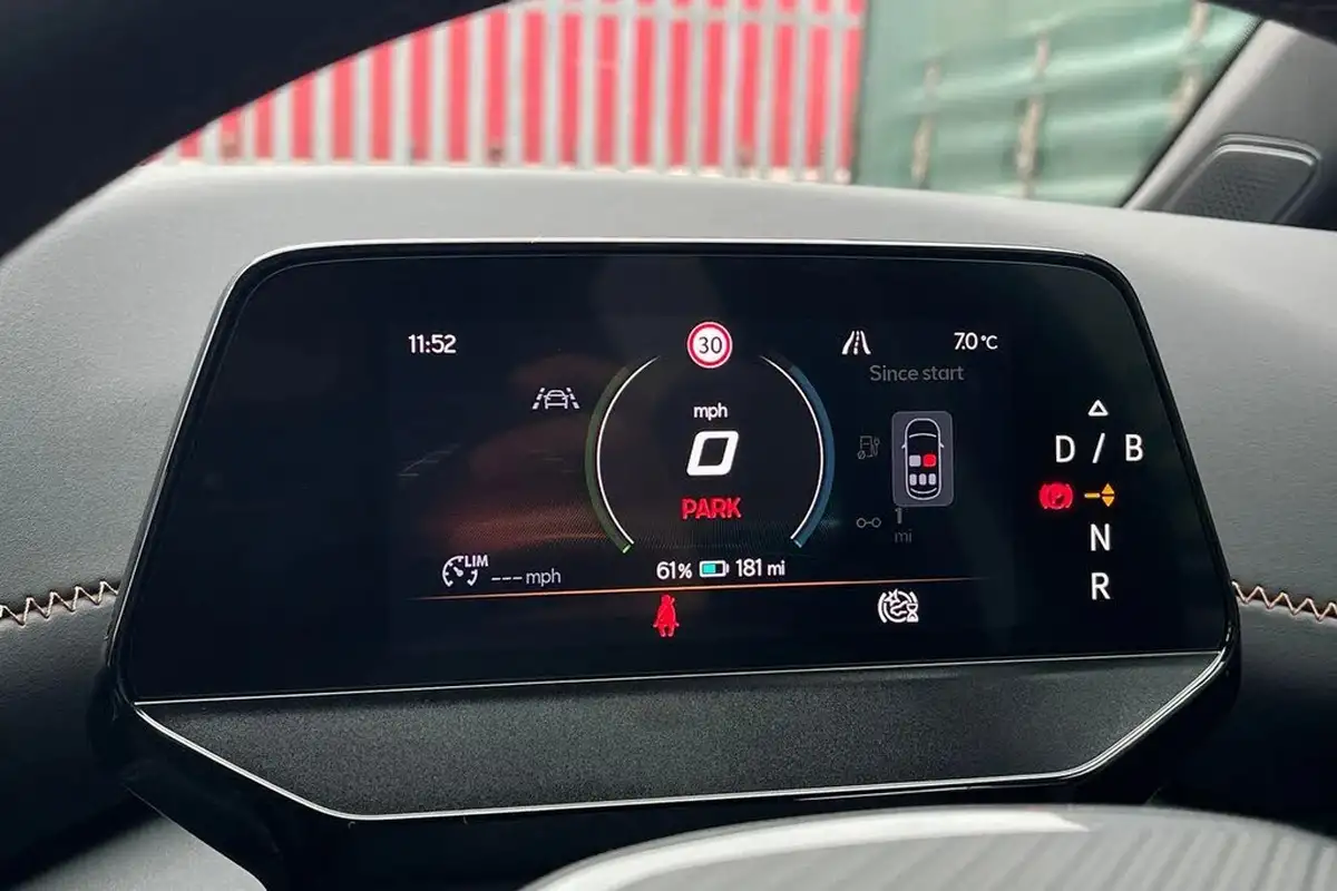 2024-cupra-born-e-vz-big-41