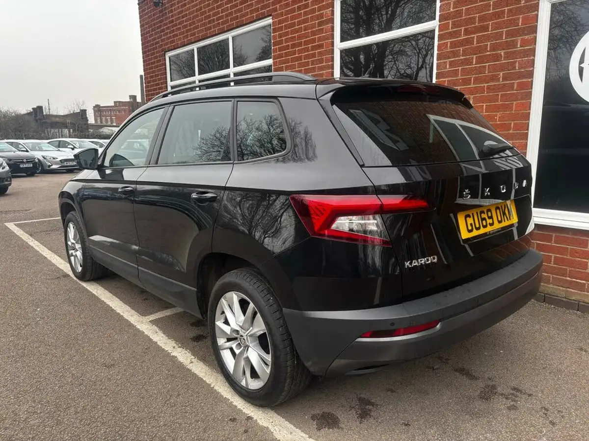 2020-skoda-karoq-15-tsi-se-technology-big-6