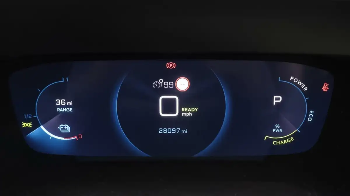 2021-peugeot-2008-suv-e-gt-premium-50kwh-big-10