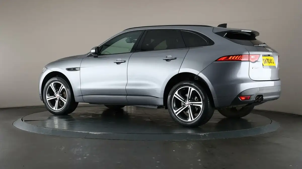 2020-jaguar-f-pace-20-i4d-chequered-flag-180ps-big-74