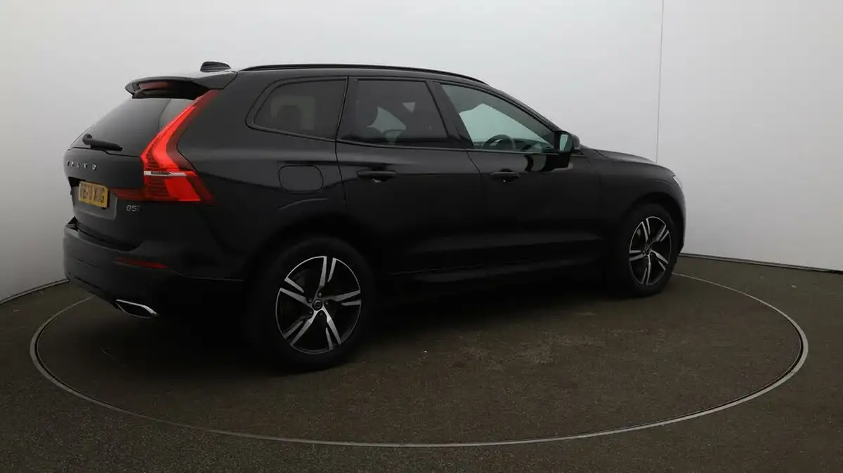 2021-volvo-xc60-20-b5-r-design-awd-big-44