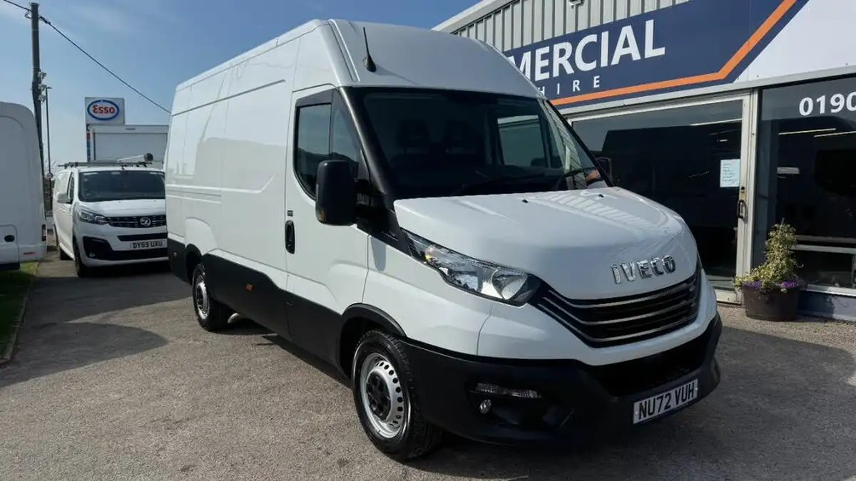 2022-iveco-daily-s-class-23td-35s14v-business-3520mm-h2-136pseu6dt-big-1