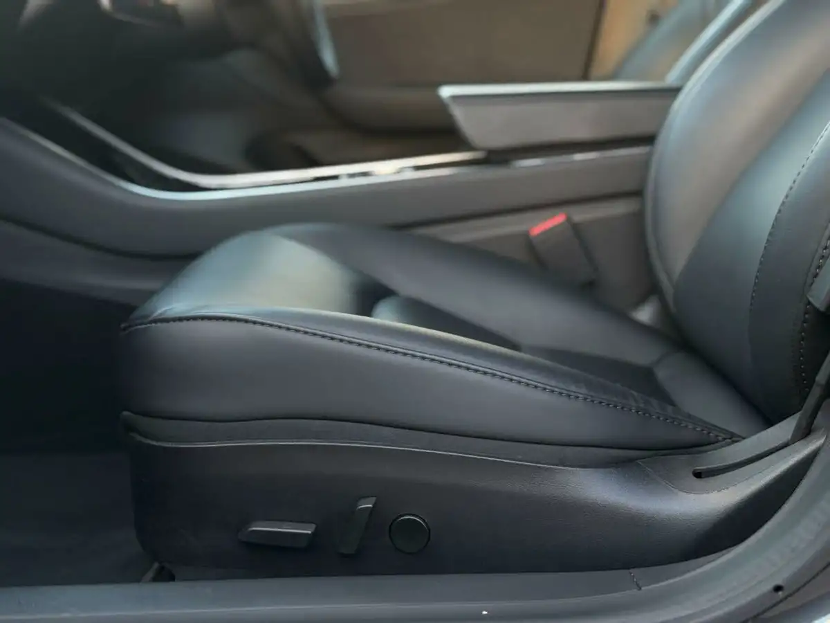 2020-tesla-model-3-e-performance-big-53