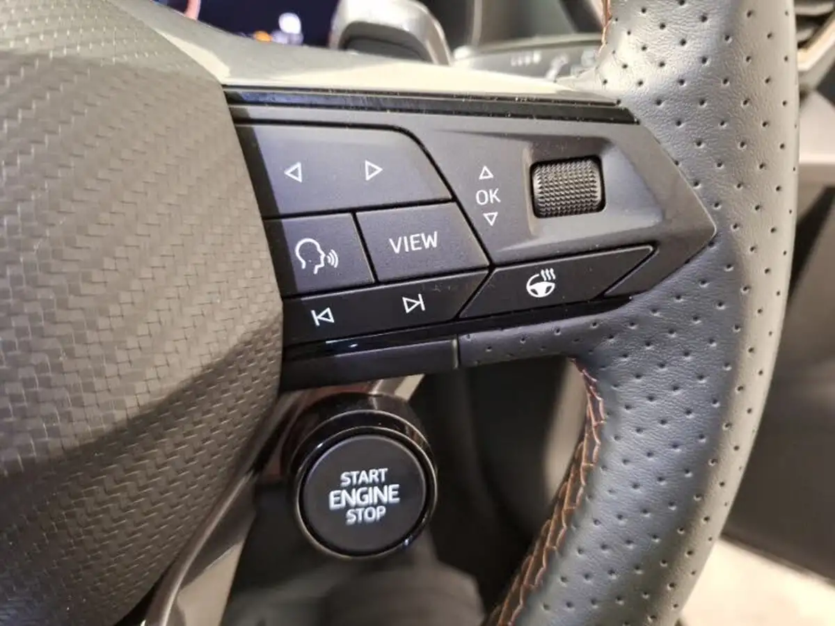 2024-cupra-formentor-15-e-hybrid-vz-first-edition-big-12
