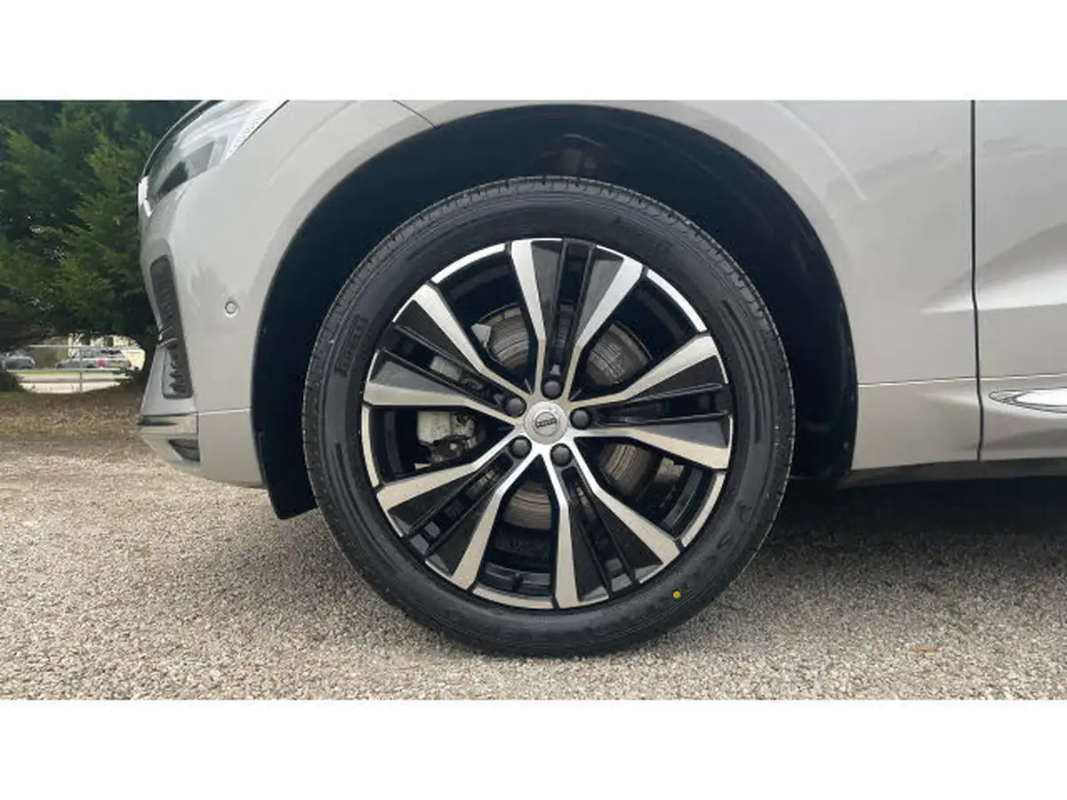 2023-volvo-xc60-20-t8-ultimate-dark-big-15