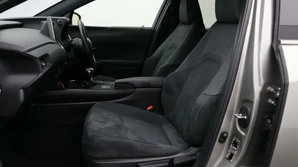 2023-lexus-ux-250h-20-ux-premium-plus-pack-big-13