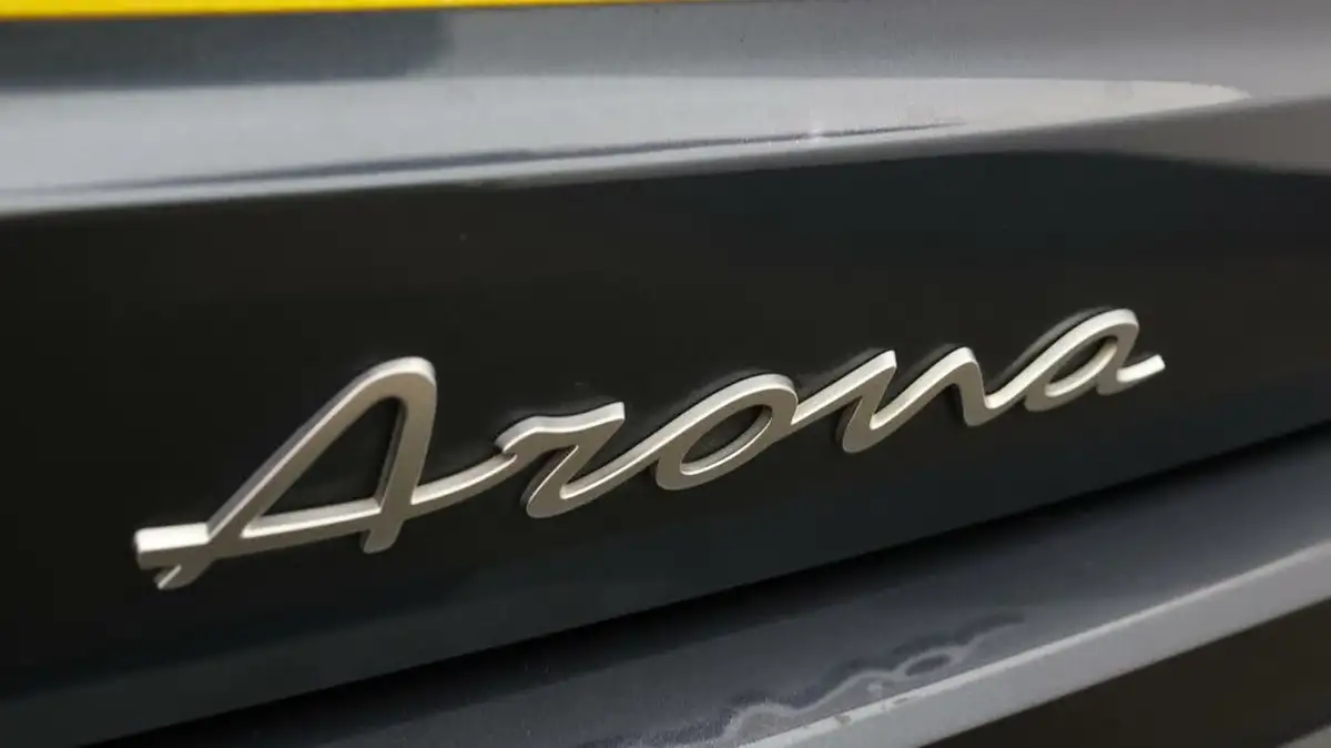 2022-seat-arona-10-tsi-xperience-lux-big-19