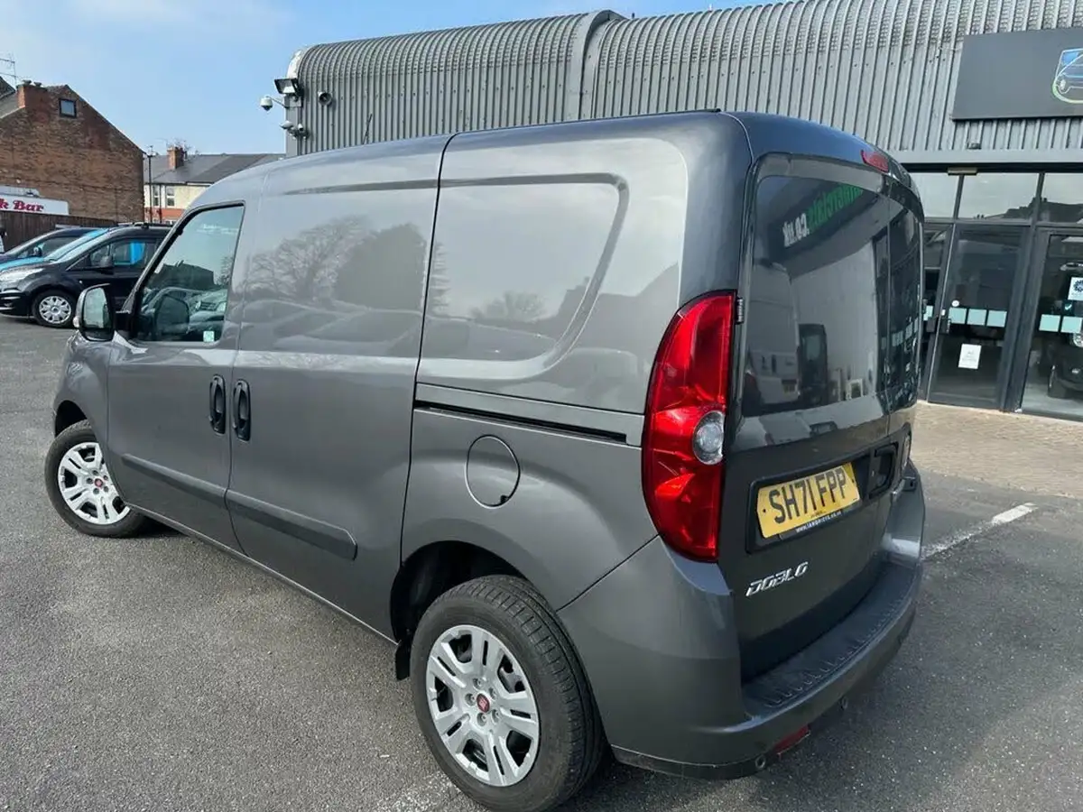 2021-fiat-doblo-cargo-16jtd-l1h1-tecnico-panel-van-big-37