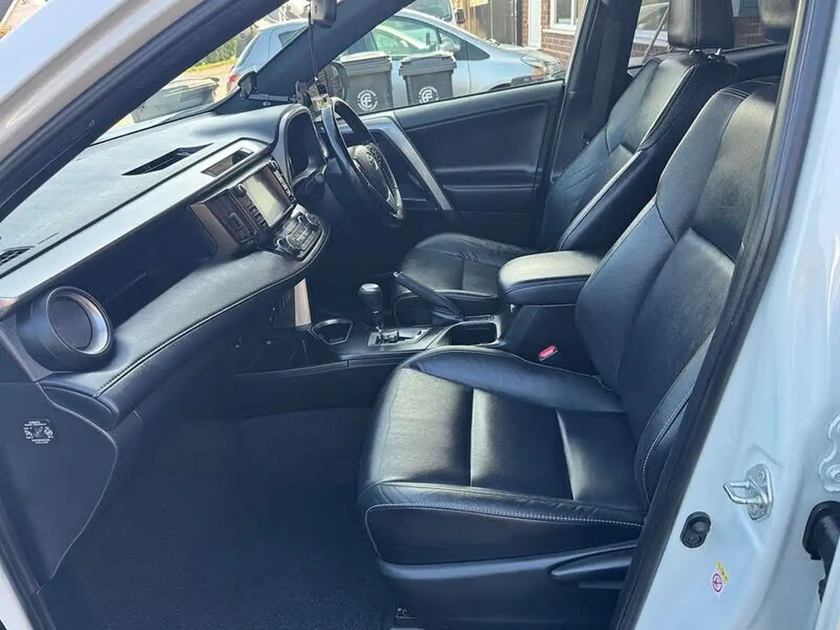 2018-toyota-rav4-25-vvt-i-excel-194bhp-awd-tss-navi-metallic-2494cc-big-17
