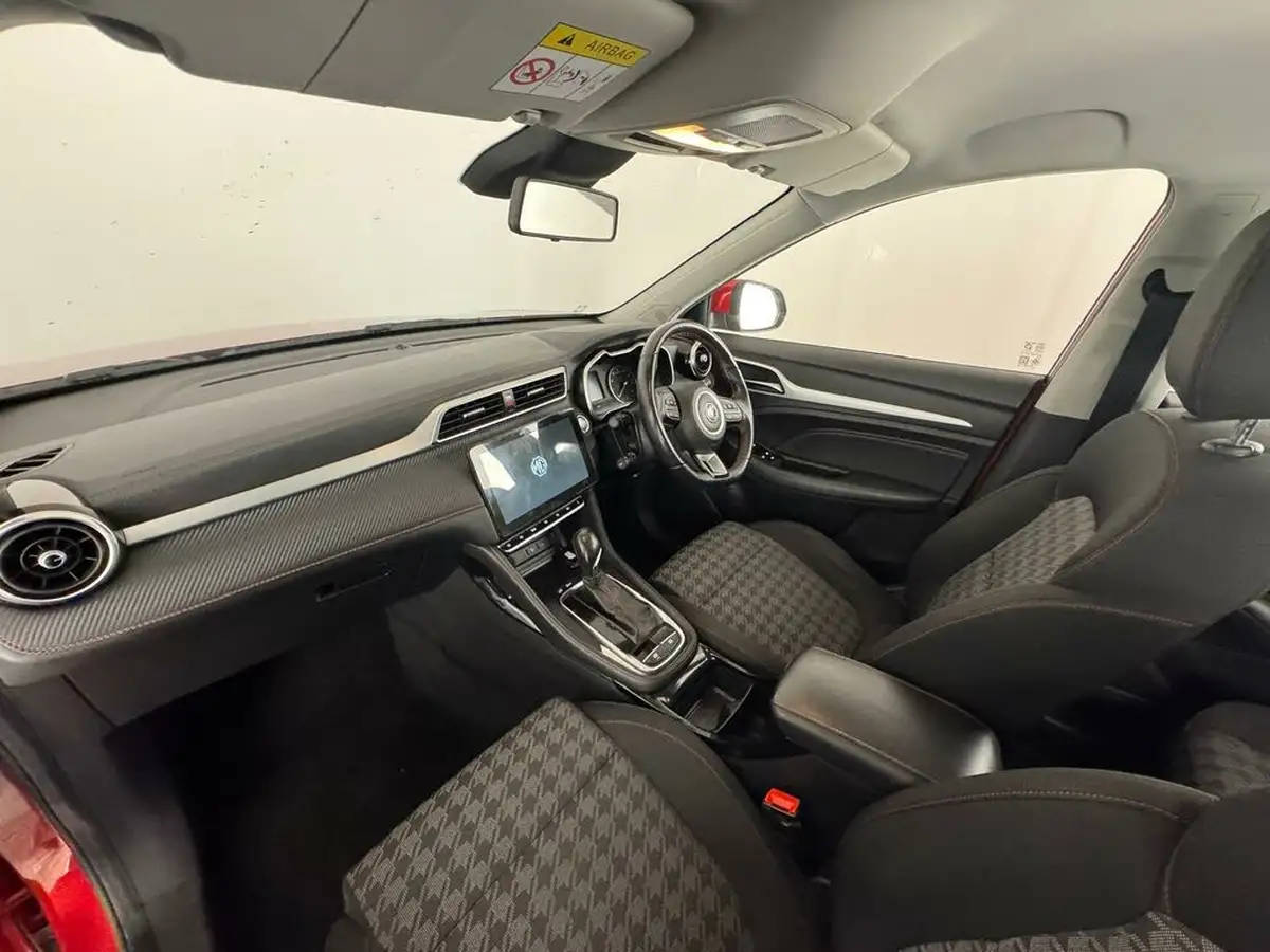 2021-mg-zs-suv-10t-gdi-excite-big-11