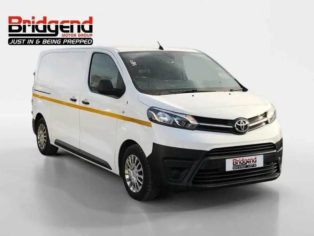 2020-toyota-proace-15d-icon-medium-big-0