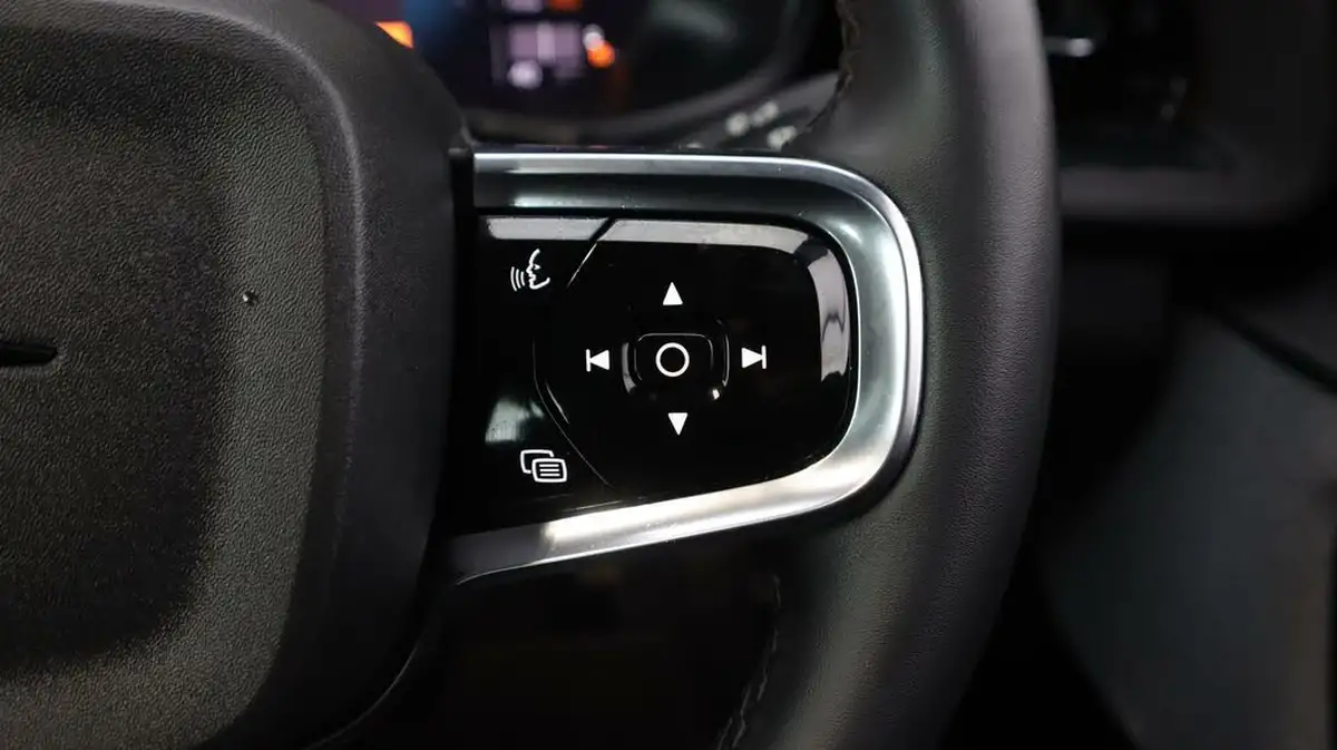 2022-polestar-polestar-2-e-ps2-165kw-standard-single-hatchback-big-22