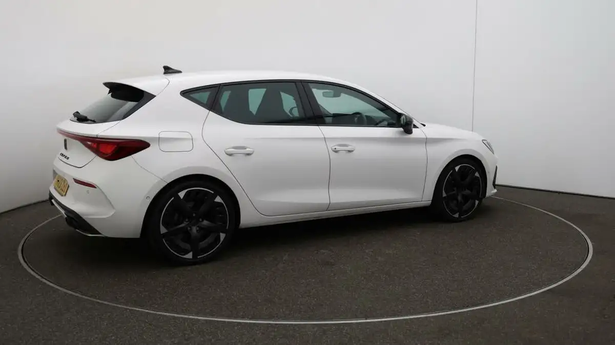 2023-cupra-leon-nf-20-tsi-vz3-300ps-hatchback-big-50