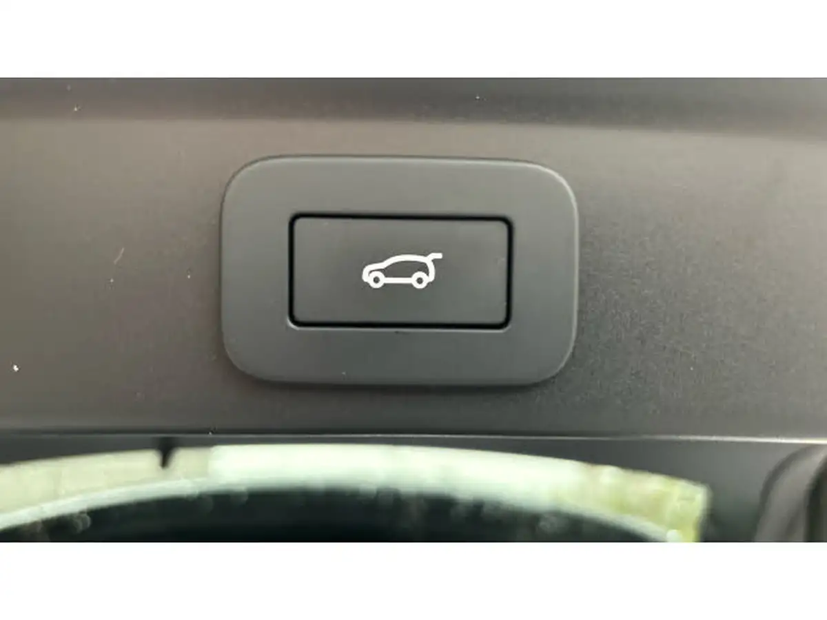2024-jaguar-f-pace-20-d200-r-dynamic-hse-black-big-27