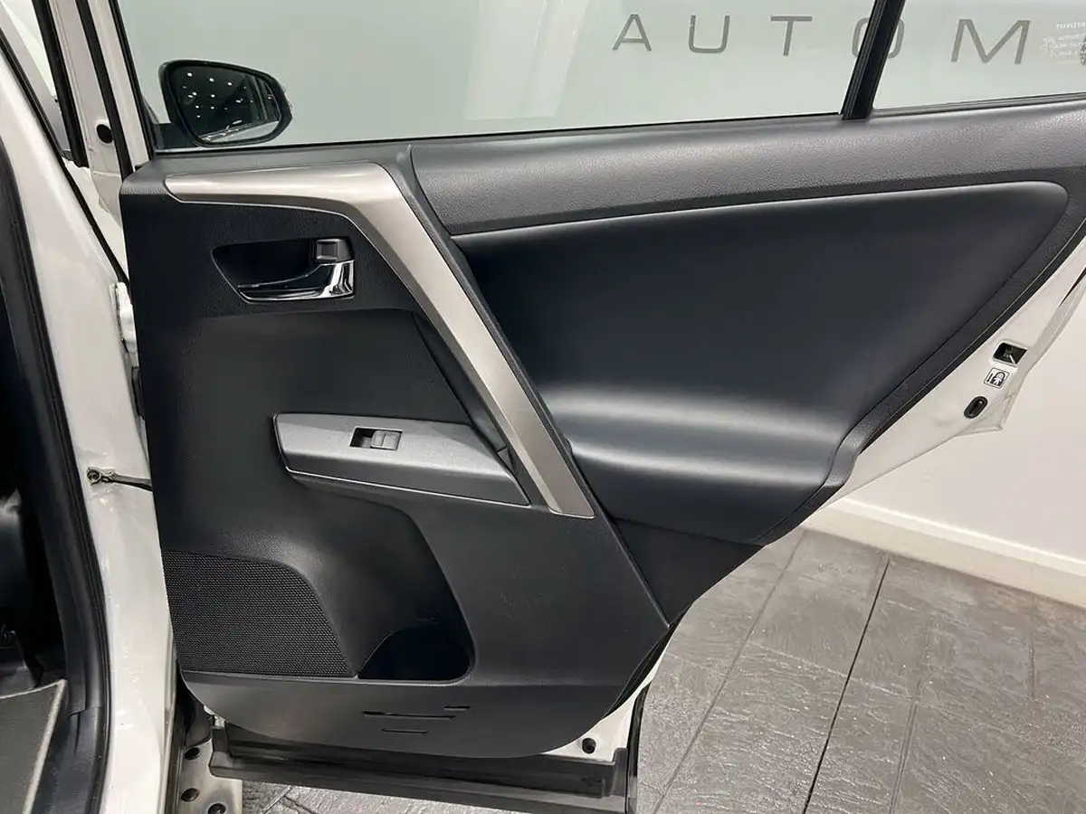 2018-toyota-rav4-25-vvt-i-icon-194bhp-2494cc-big-65