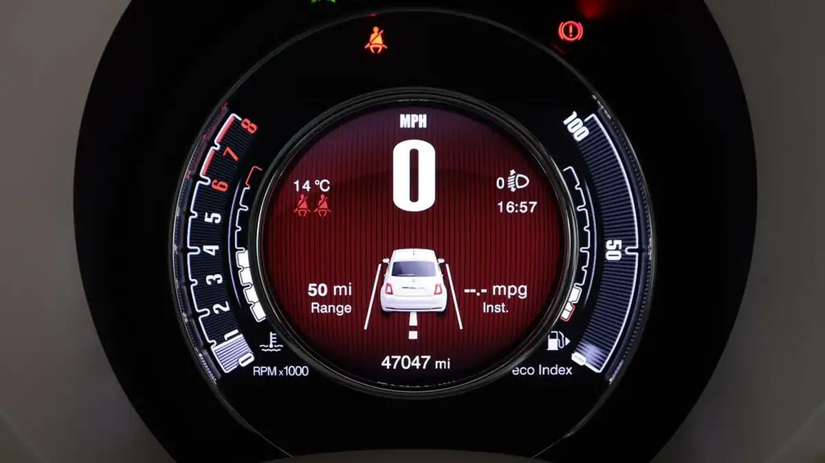 2022-fiat-500-10-dolcevita-plus-big-10