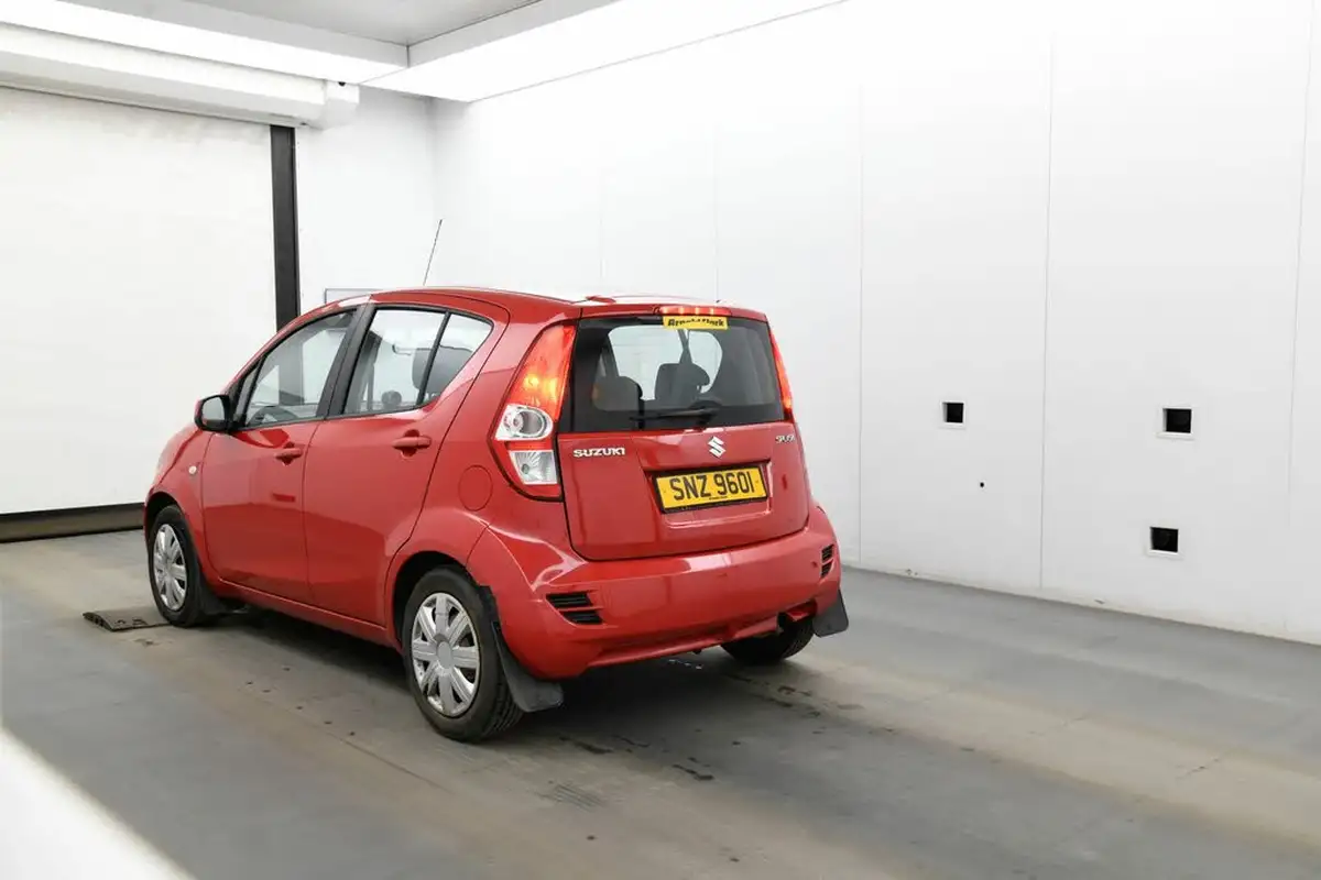 2013-suzuki-splash-10-sz2-big-3