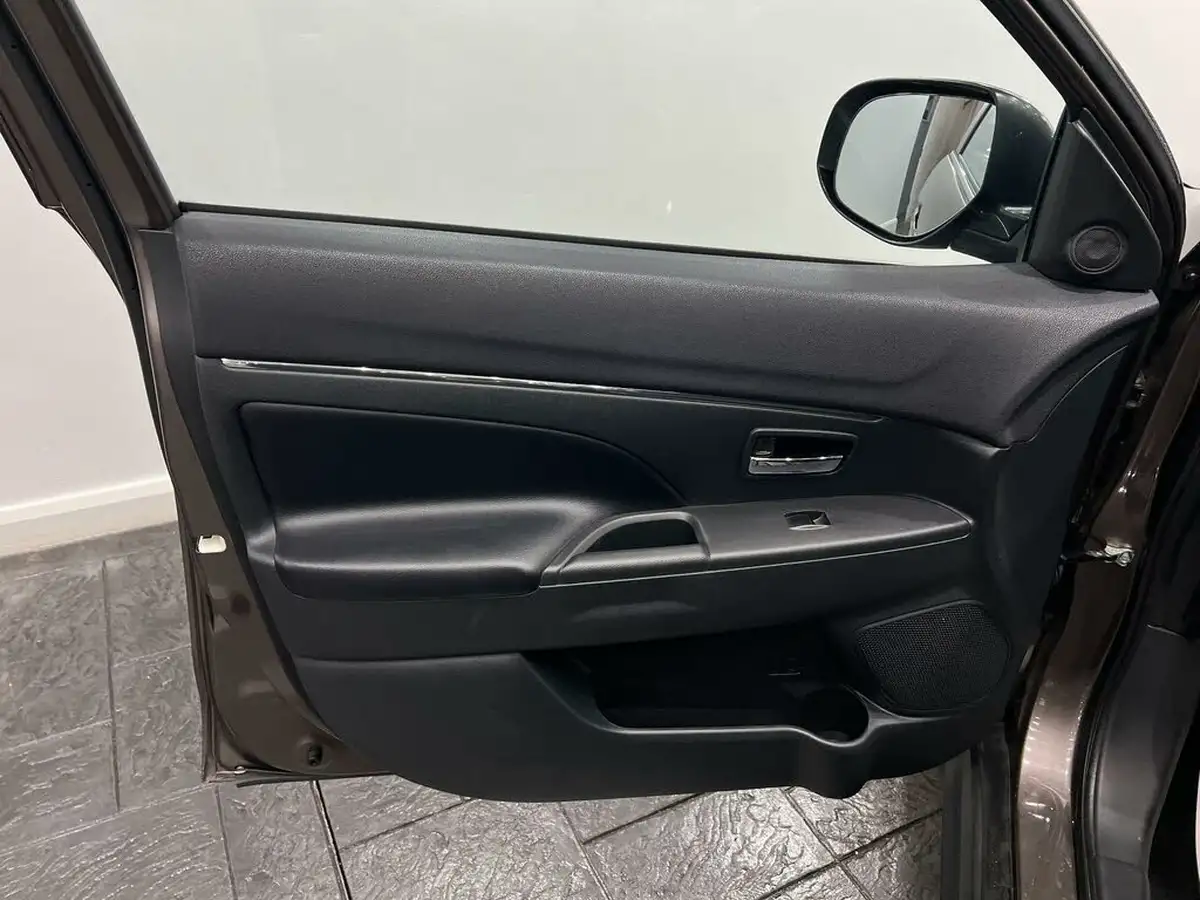 2015-mitsubishi-asx-22di-d-zc-h-big-52