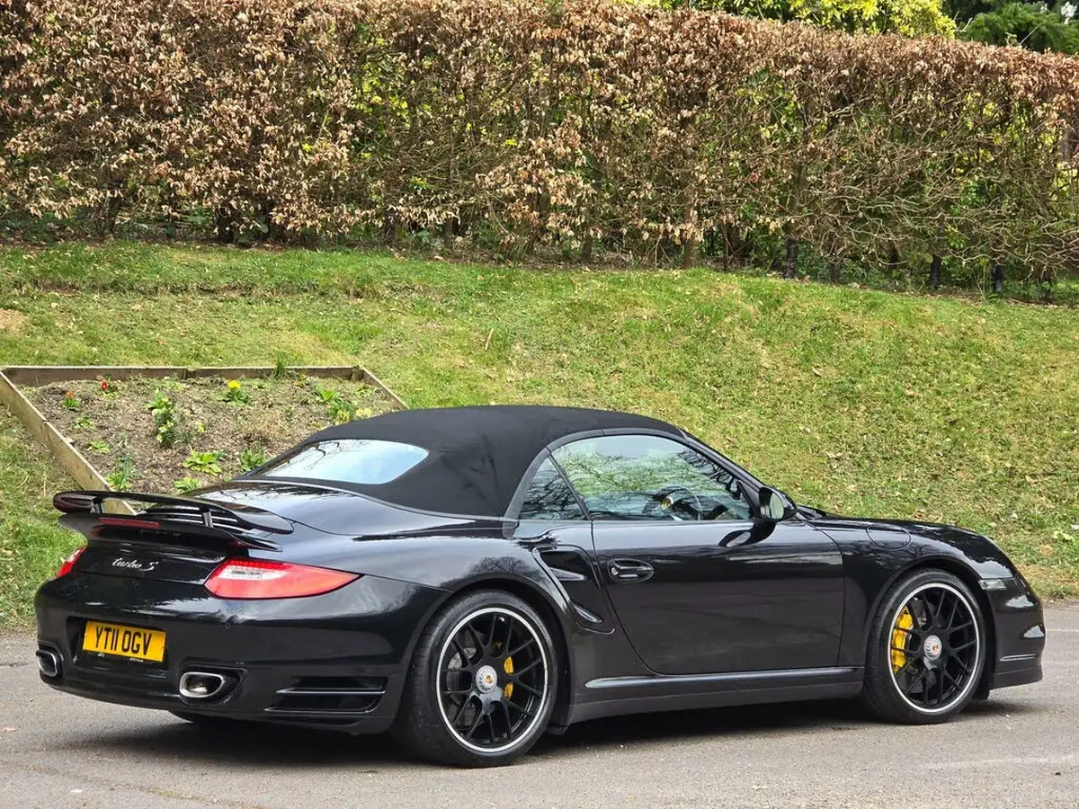 2011-porsche-911-38-turbo-s-cabriolet-big-6