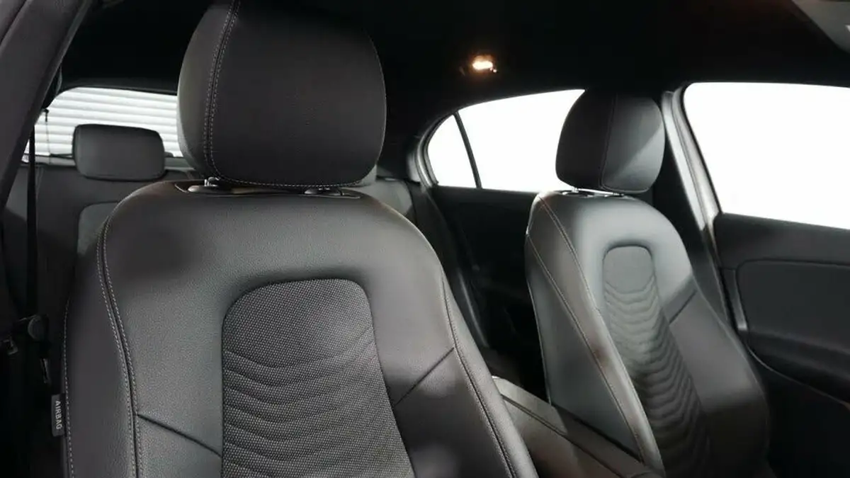 2019-mercedes-benz-a-class-13-a180-se-big-9