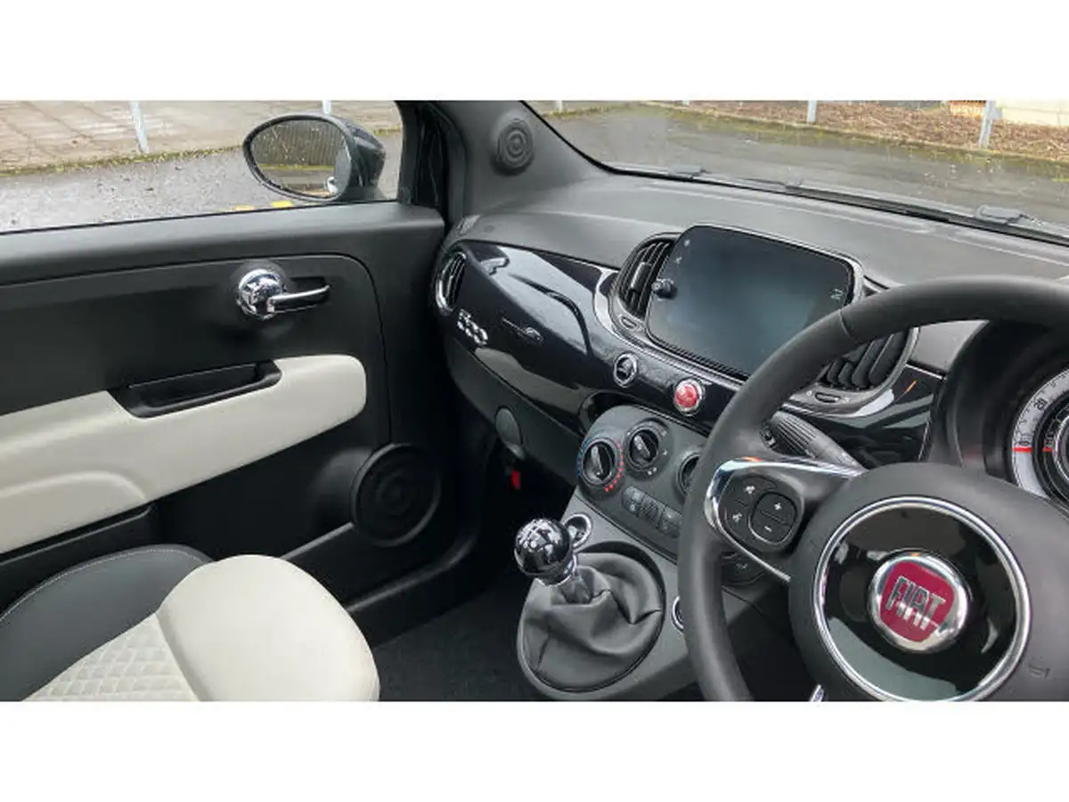 2021-fiat-500-10-dolcevita-big-13