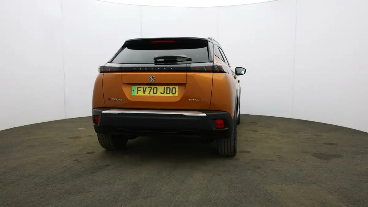 2020-peugeot-2008-suv-e-gt-big-60