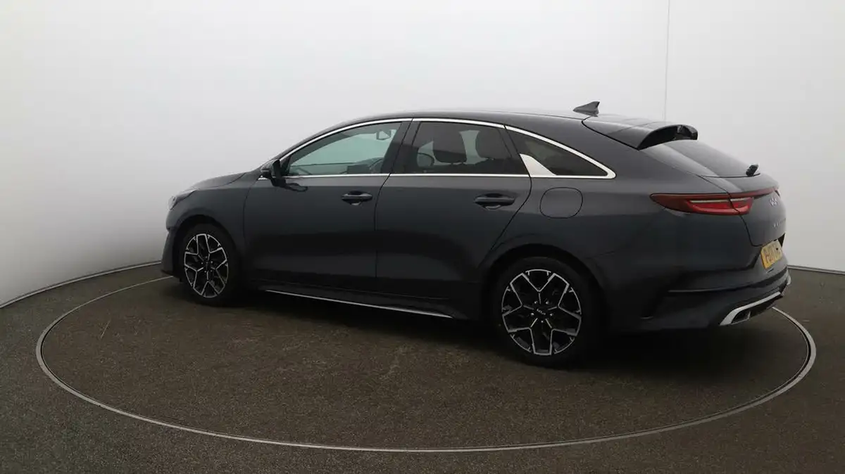 2021-kia-pro-ceed-15-t-gdi-gt-line-big-28