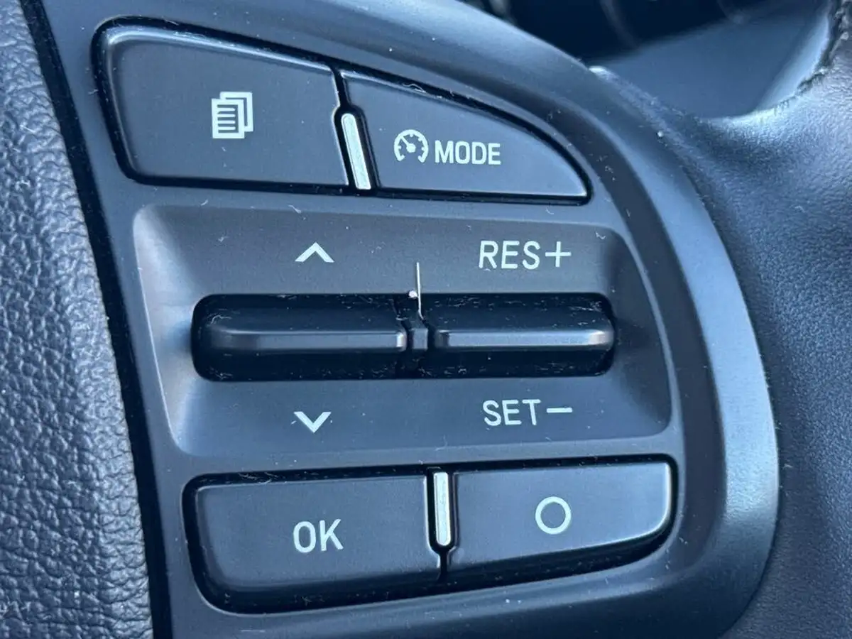 2021-hyundai-i10-10-premium-big-16