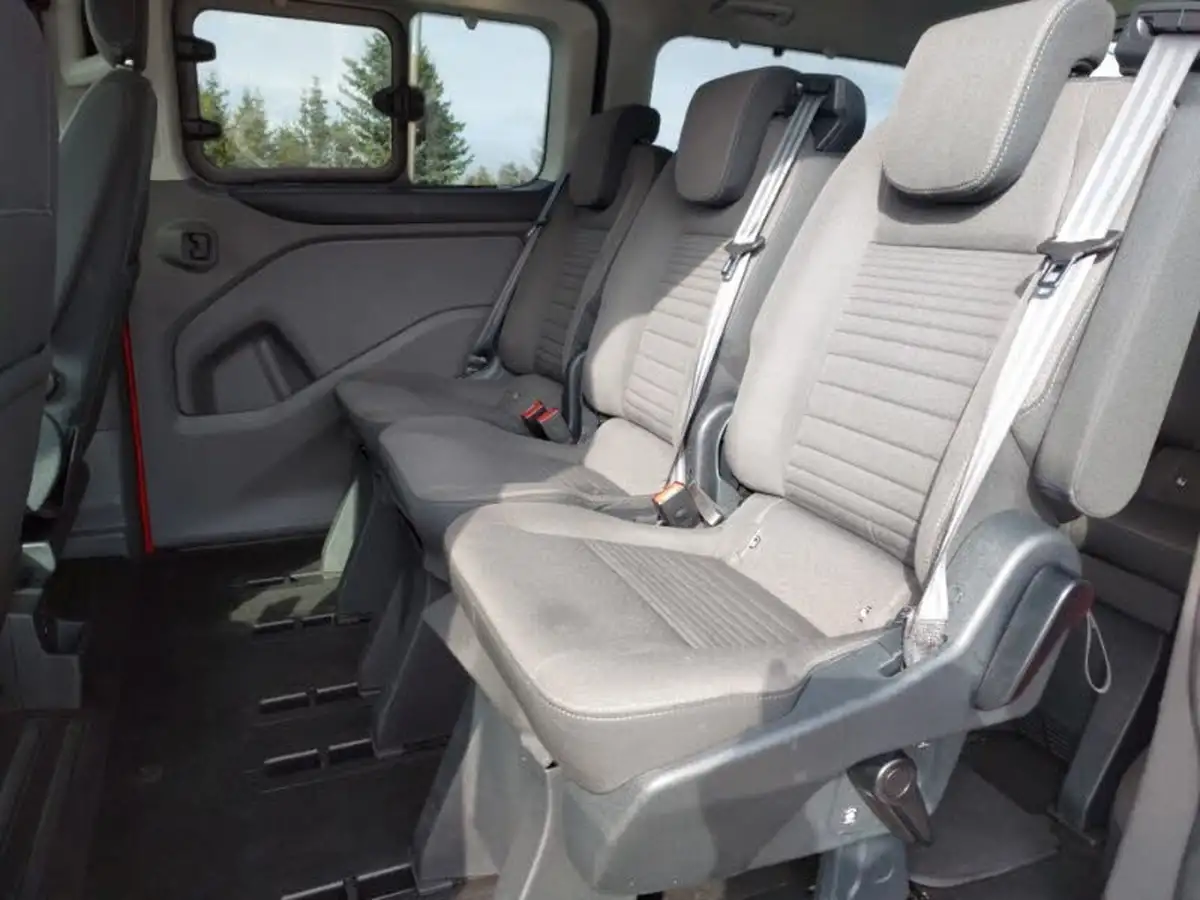 2022-ford-tourneo-custom-20tdci-320-l1-zetec-130pseu6dt-auto-big-5