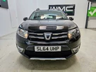 2014-dacia-sandero-stepway-09-laureate-small-2