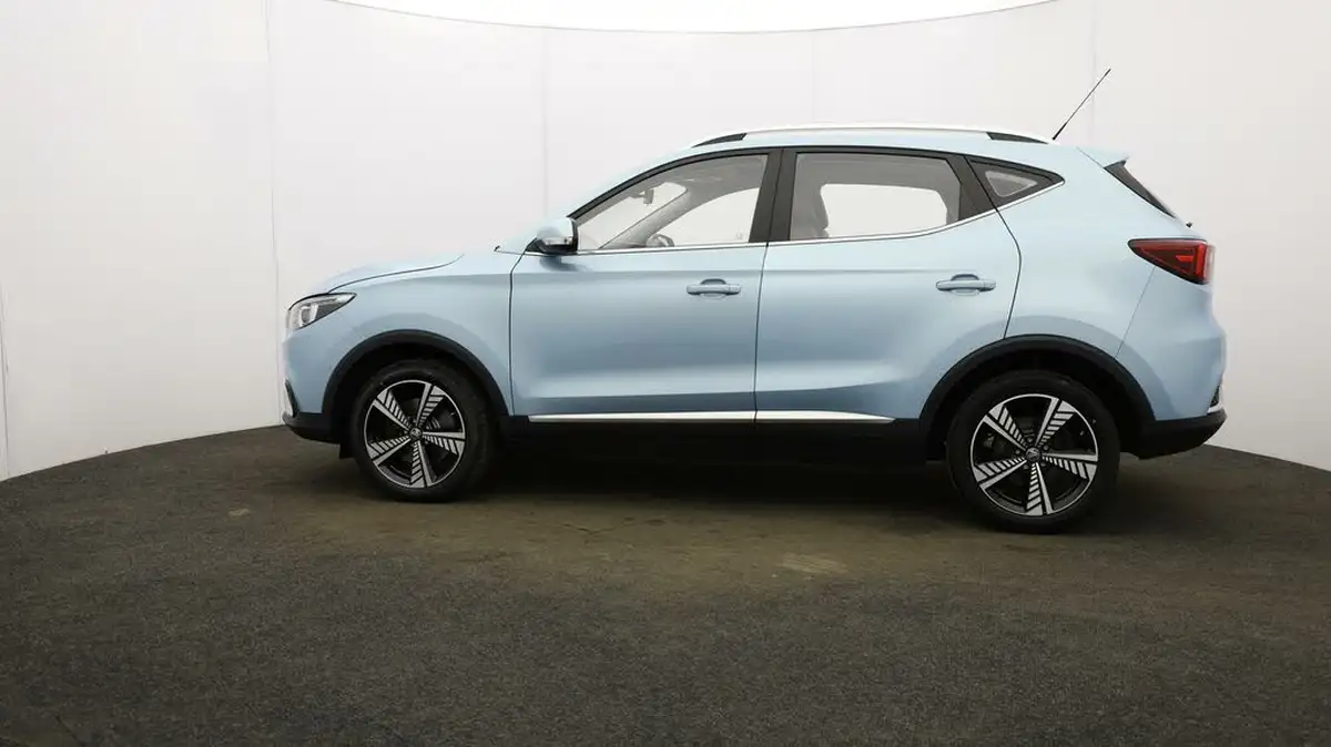 2021-mg-zs-suv-e-exclusive-ev-big-64