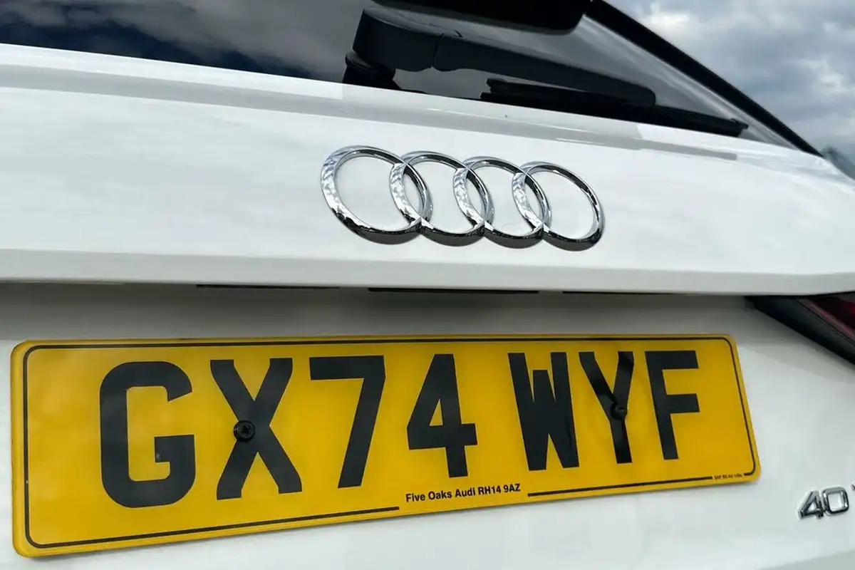 2024-audi-a3-14-40-tfsi-e-s-line-big-44