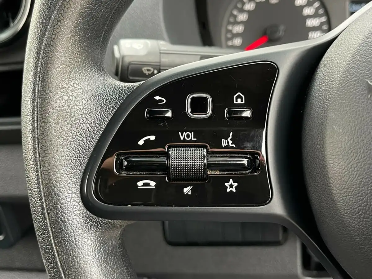 2020-mercedes-benz-sprinter-20cdi-315-l1h1-progressive-big-24