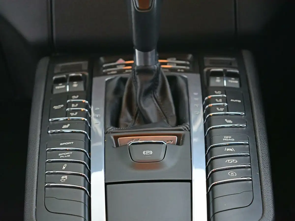 2017-porsche-macan-30-gts-ss-big-18