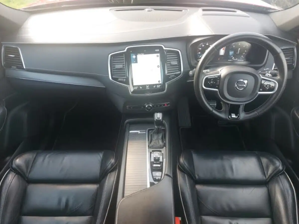 2019-volvo-xc90-20td-d5-r-design-big-2