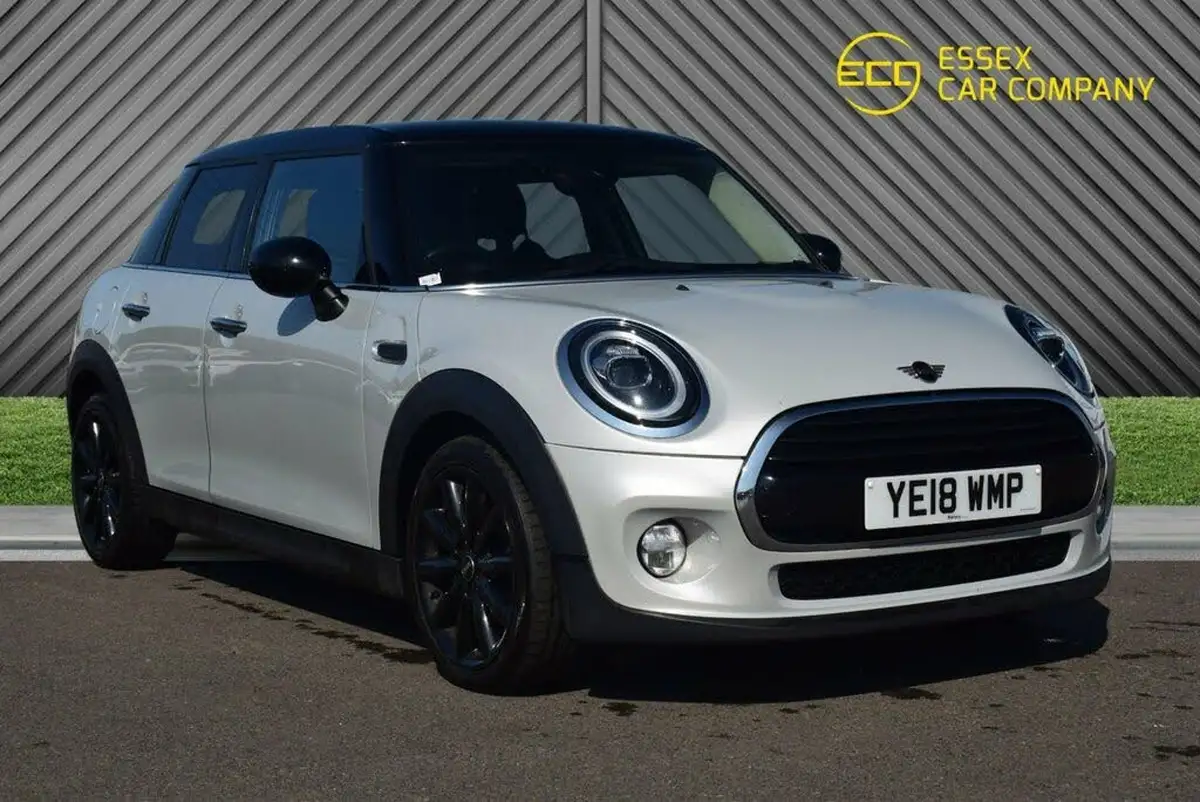 2018-mini-cooper-15-cooper-series-ii-ss-hatchback-5d-auto-big-4