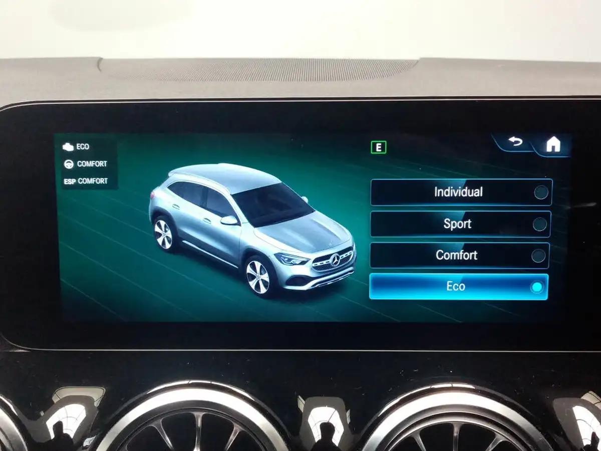 2021-mercedes-benz-gla-class-13-gla-180-amg-line-premium-1332cc-big-20