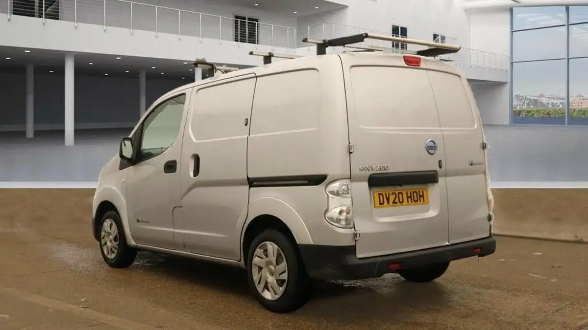 2020-nissan-env200-e-acenta-panel-van-auto-big-2