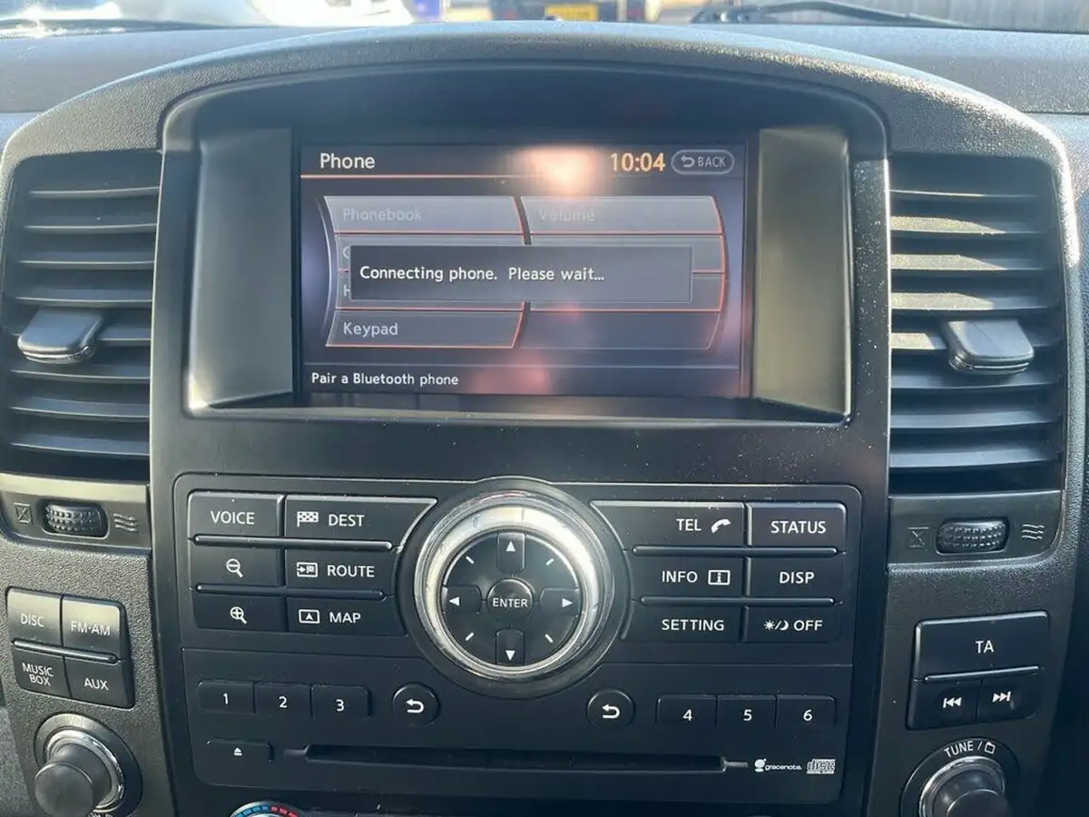 2014-nissan-navara-25td-tekna-connect-premium-auto-big-21