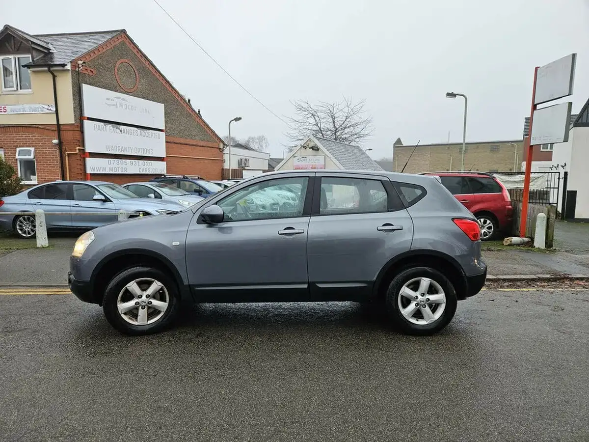 2008-nissan-qashqai-20-acenta-cvt-big-3