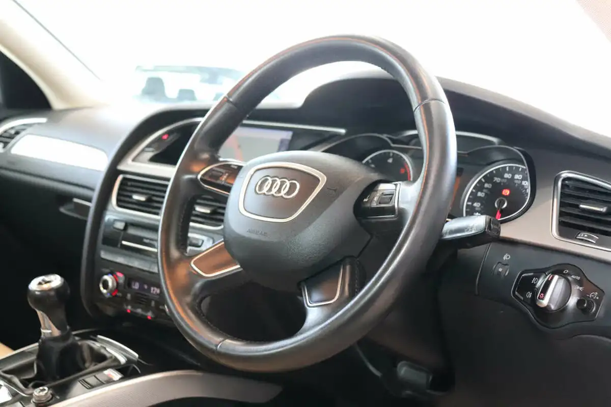 2014-audi-a4-avant-20td-se-technik-177ps-avant-big-20