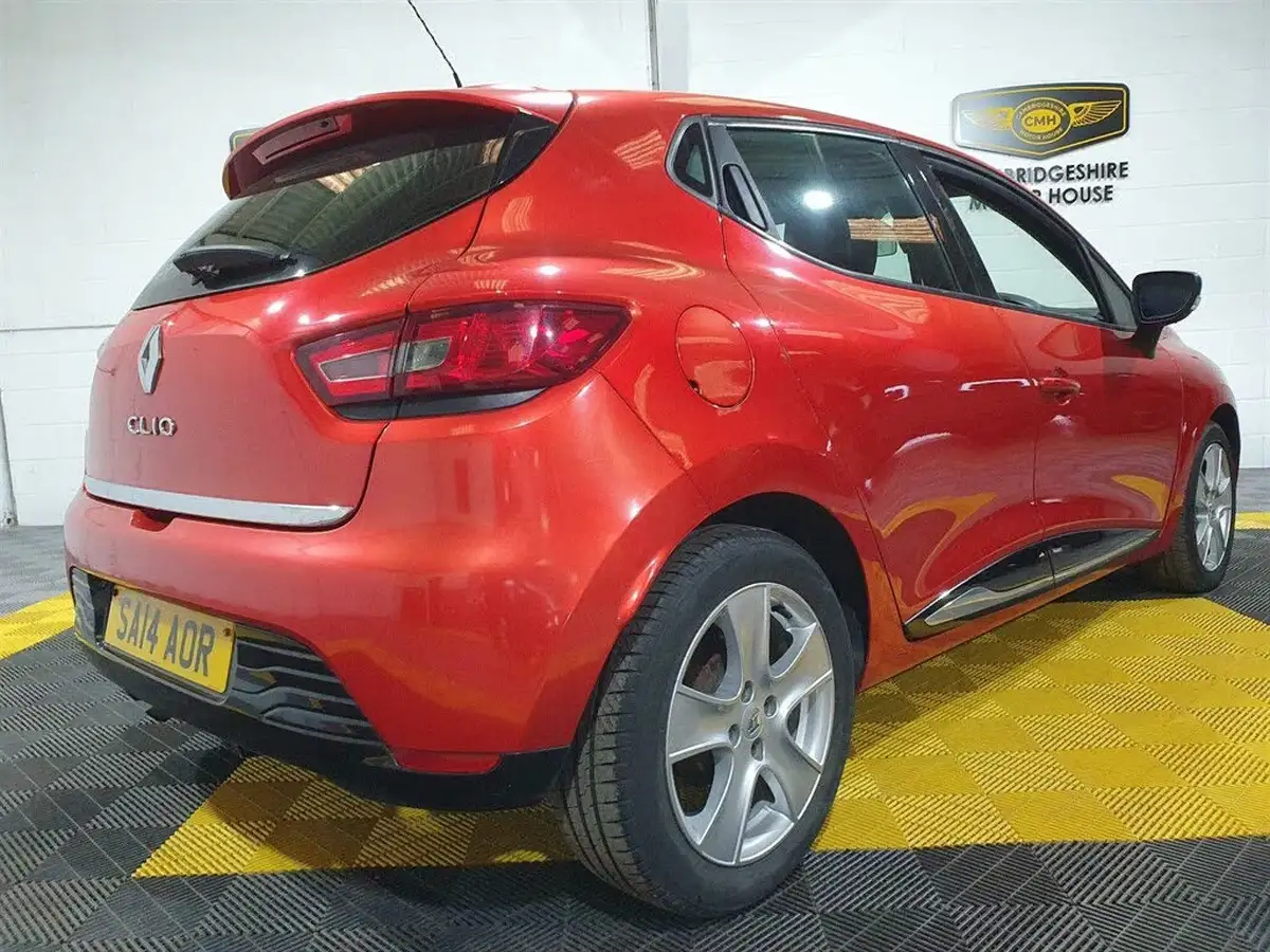 2014-renault-clio-12-dynamique-big-7