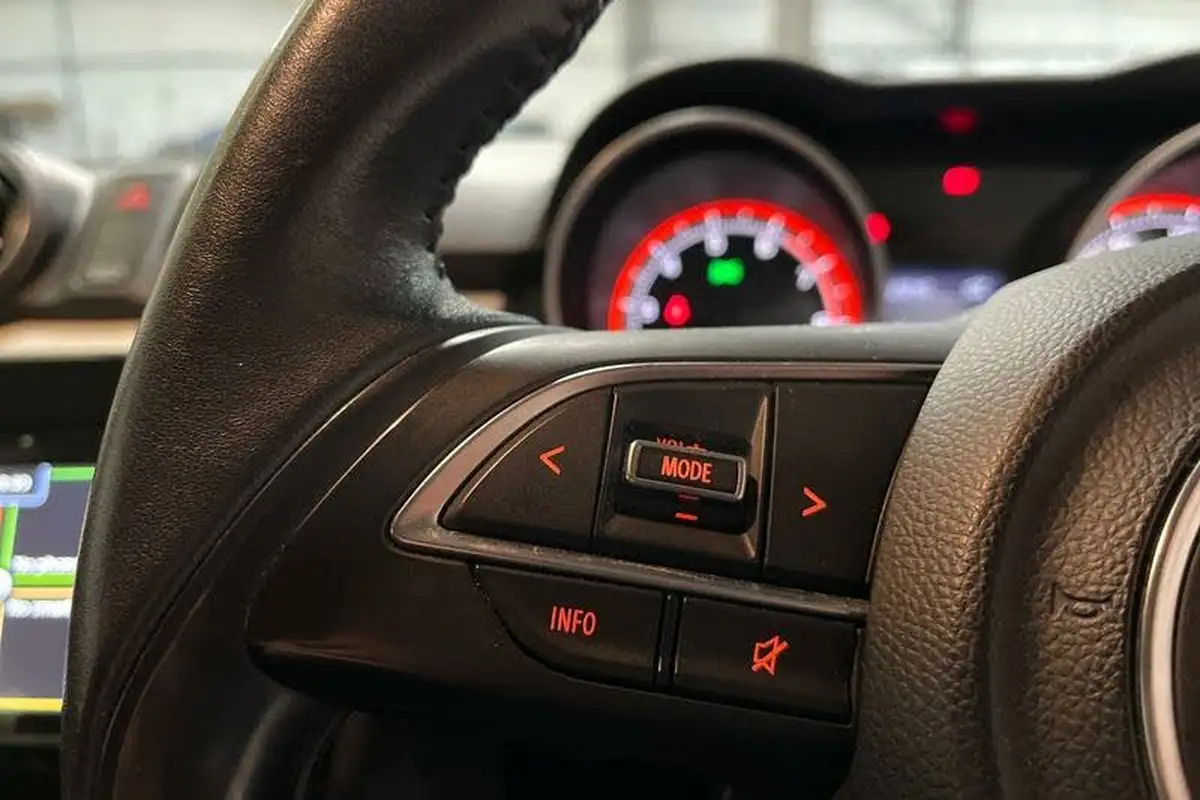 2017-suzuki-swift-10-boosterjet-sz-t-big-26