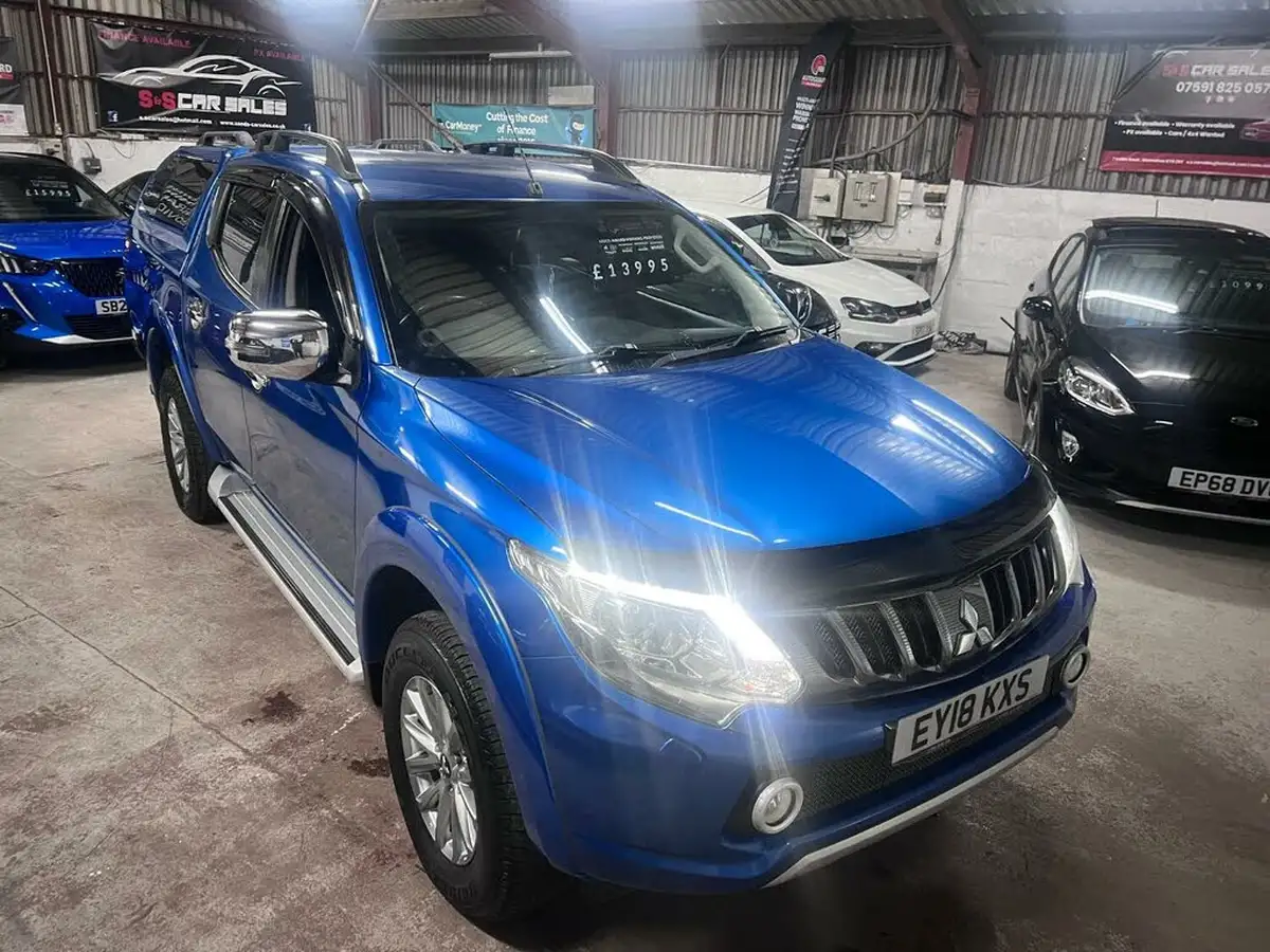 2018-mitsubishi-l200-24di-d-barbarian-eu6-big-2
