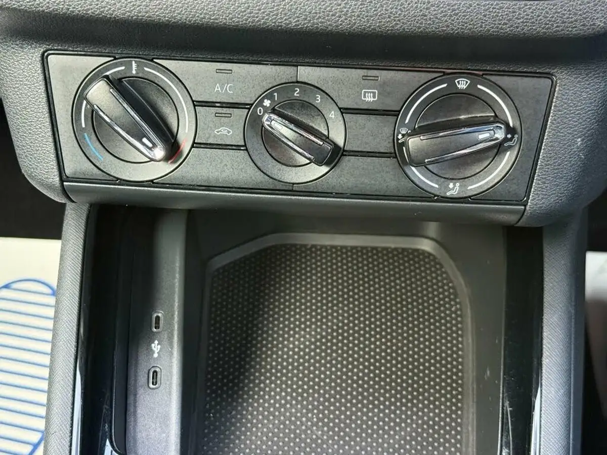 2022-skoda-kamiq-10-tsi-se-109ps-dsg-big-21