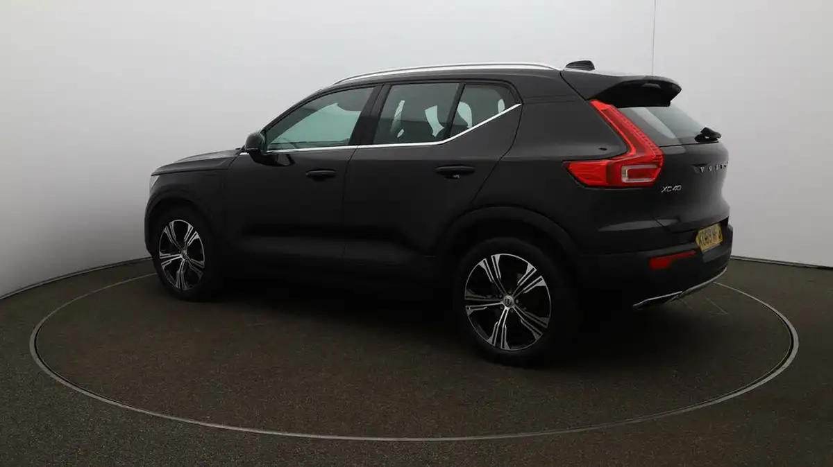 2020-volvo-xc40-15-t5-inscription-twin-engine-big-33