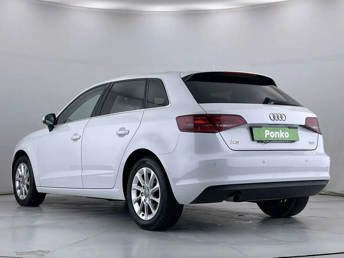 2013-audi-a3-16td-se-sportback-5d-big-2