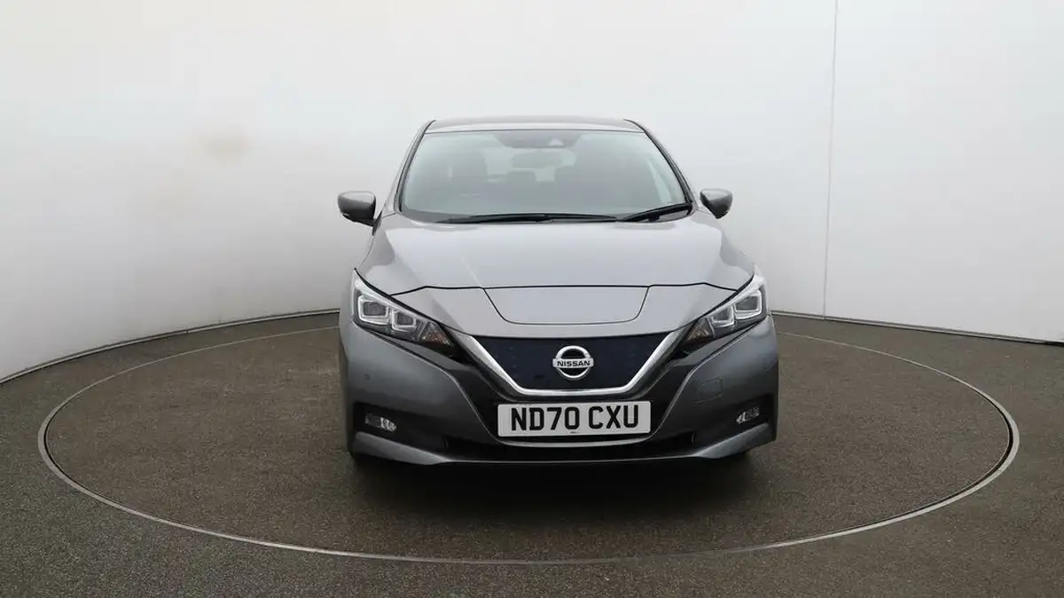 2020-nissan-leaf-e-tekna-big-34
